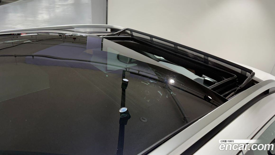 Mercedes-Benz GLB-Class 2025