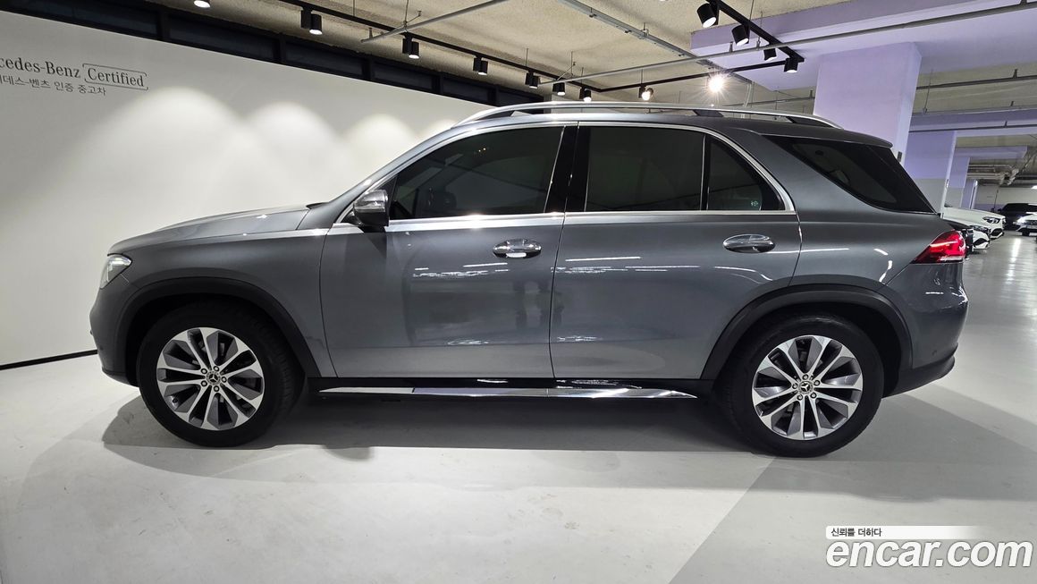 Mercedes-Benz GLE-Class 2021