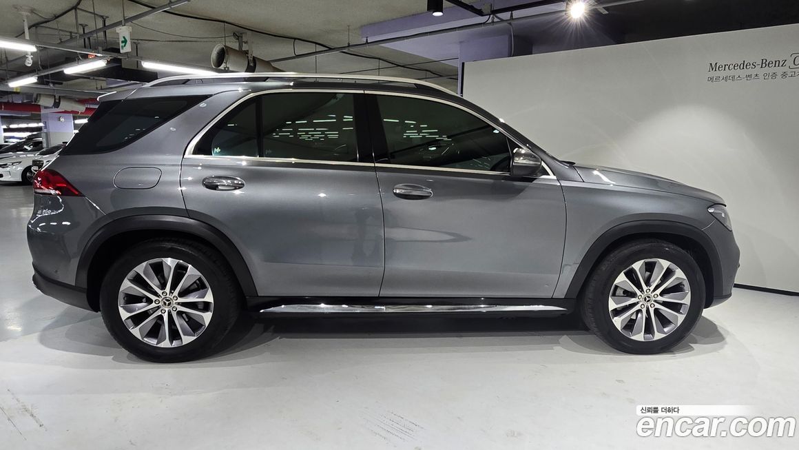 Mercedes-Benz GLE-Class 2021