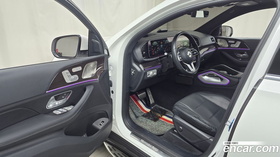 Mercedes-Benz GLE-Class 2021