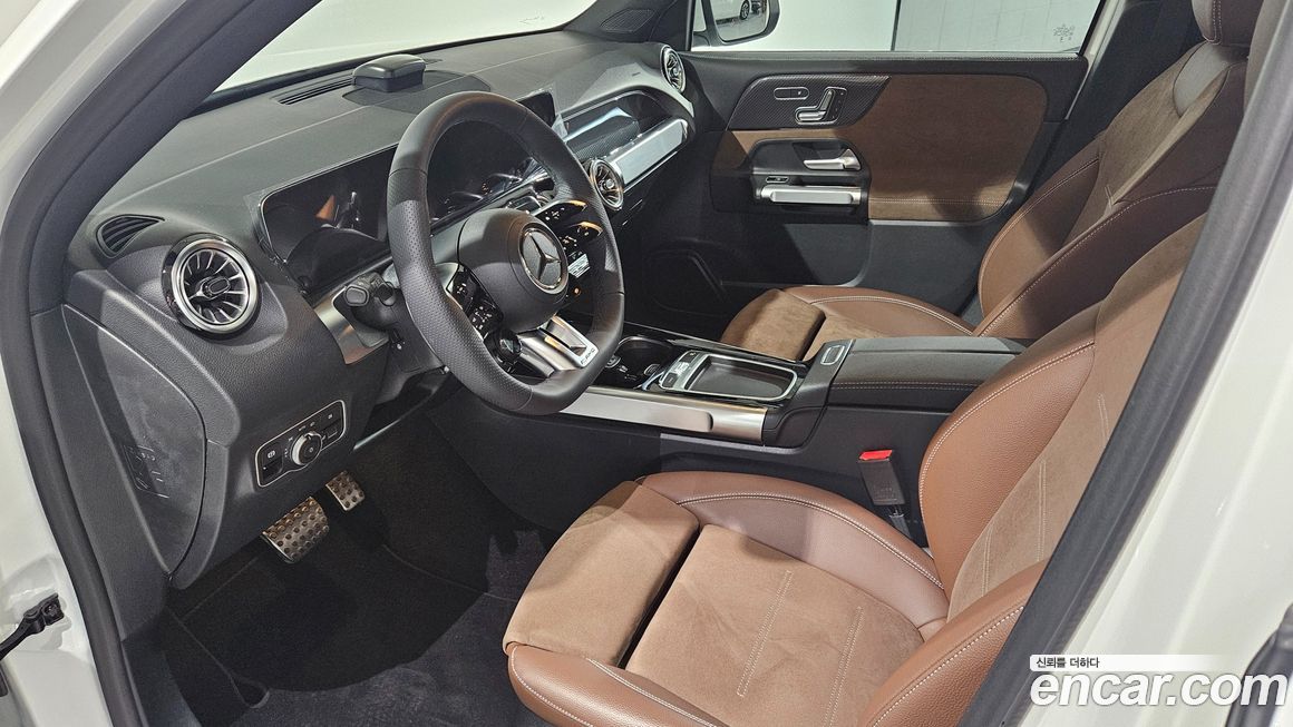 Mercedes-Benz GLB-Class 2025