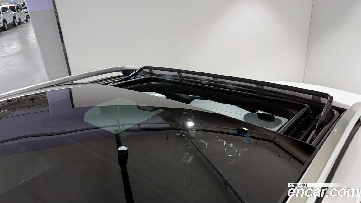 Mercedes-Benz GLB-Class 2025