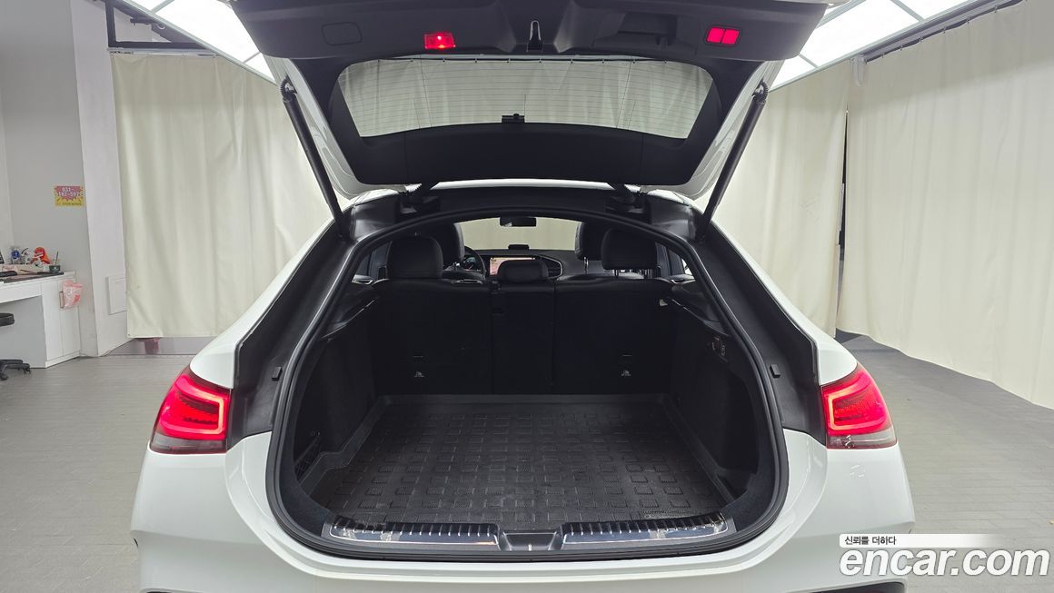 Mercedes-Benz GLE-Class 2021