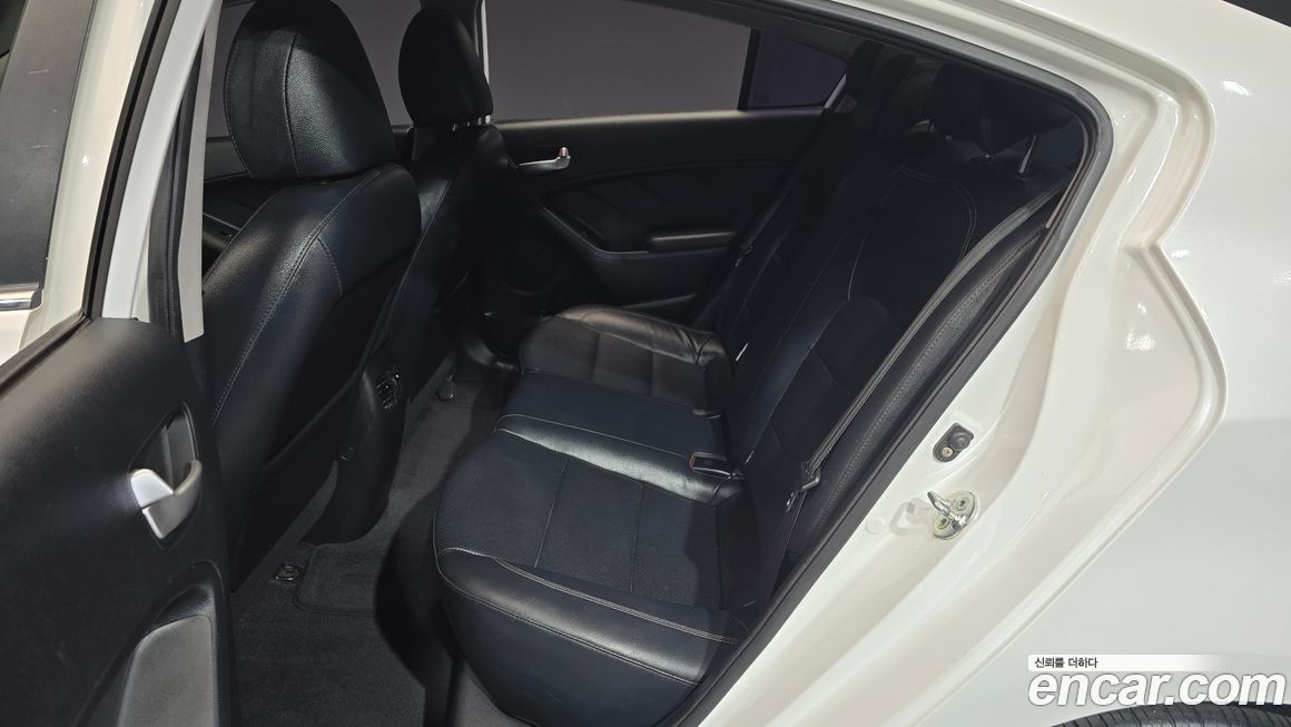 Kia K3 2015