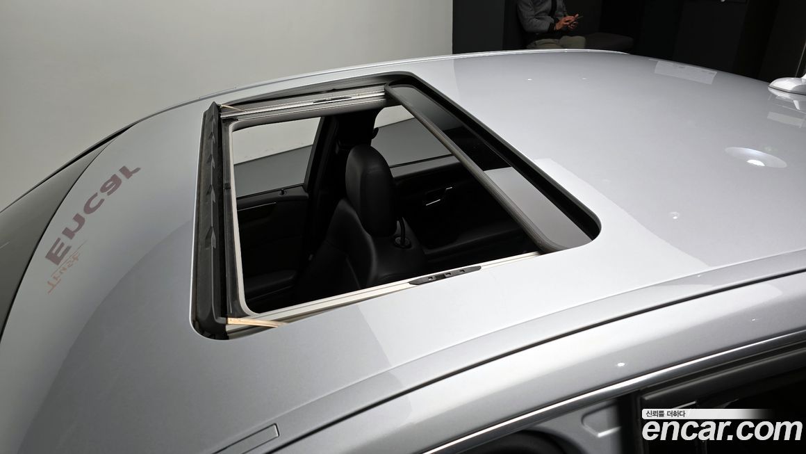 Mercedes-Benz E-Class 2011