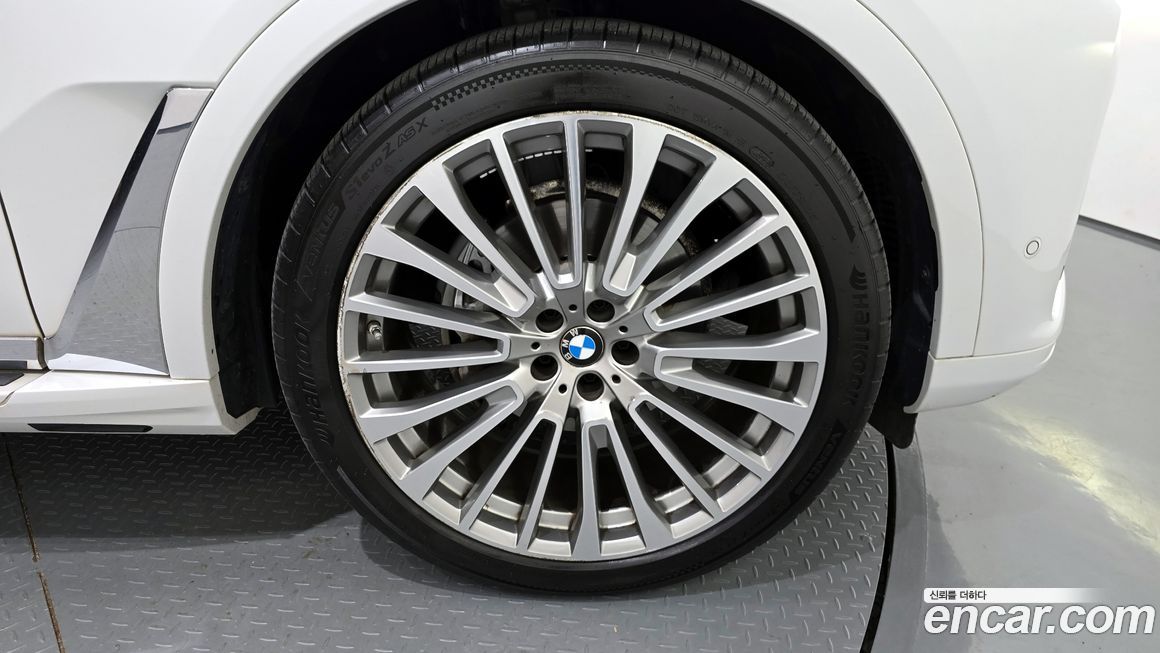 BMW X7 2022