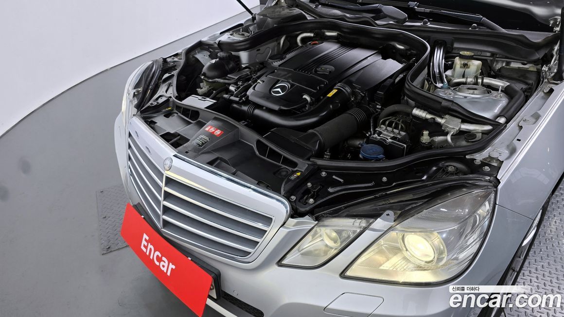 Mercedes-Benz E-Class 2011