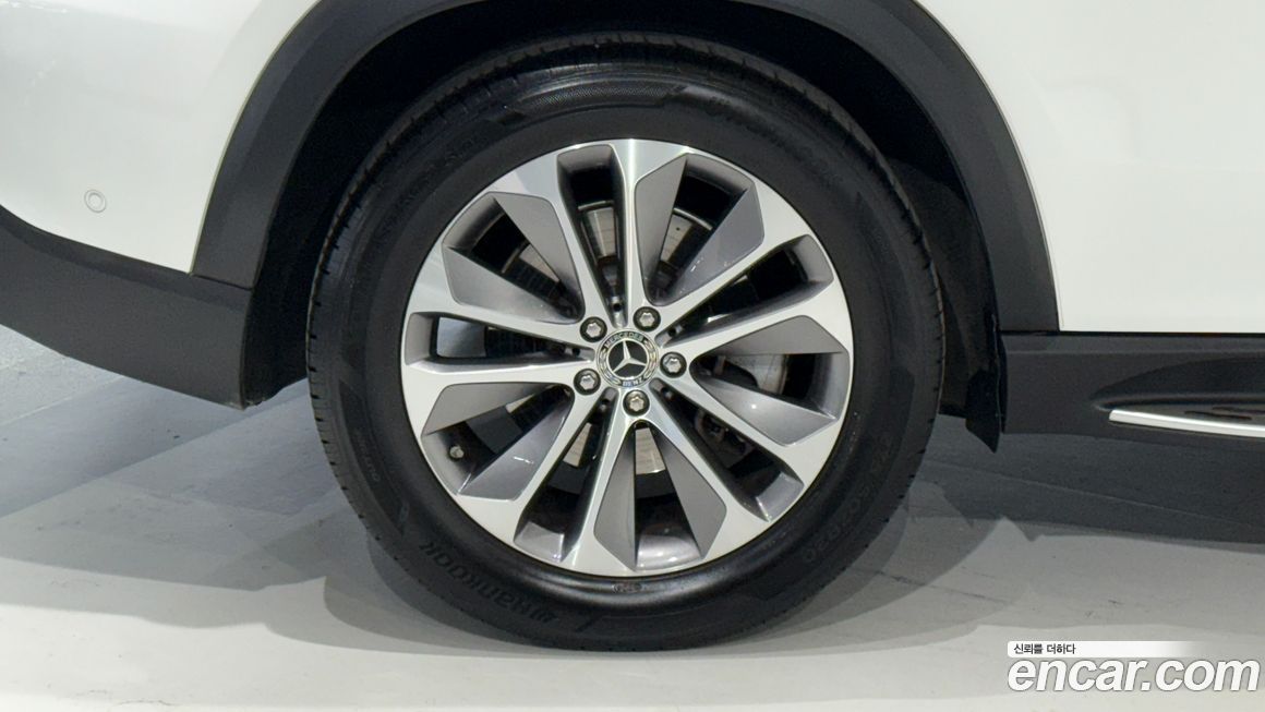 Mercedes-Benz GLE-Class 2023