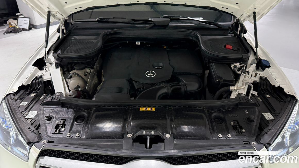 Mercedes-Benz GLE-Class 2023