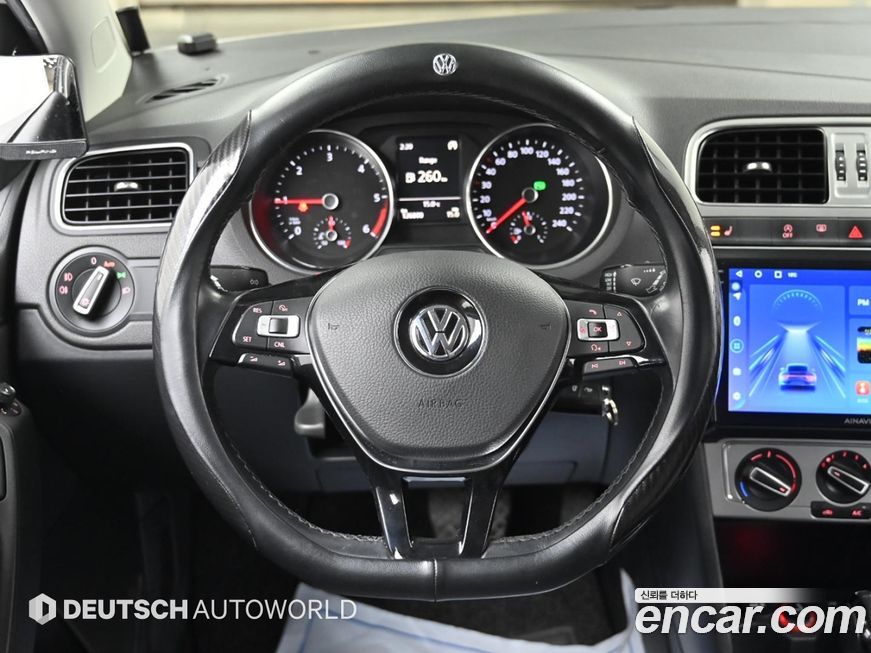 Volkswagen Polo 2015