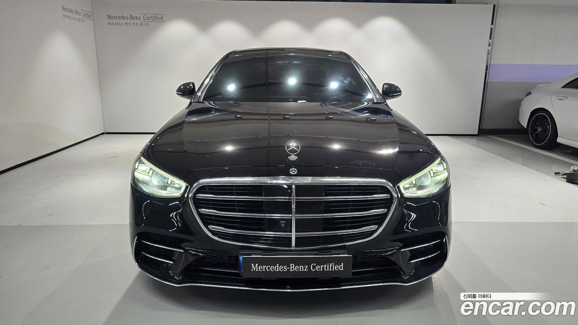 Mercedes-Benz S-Class 2023