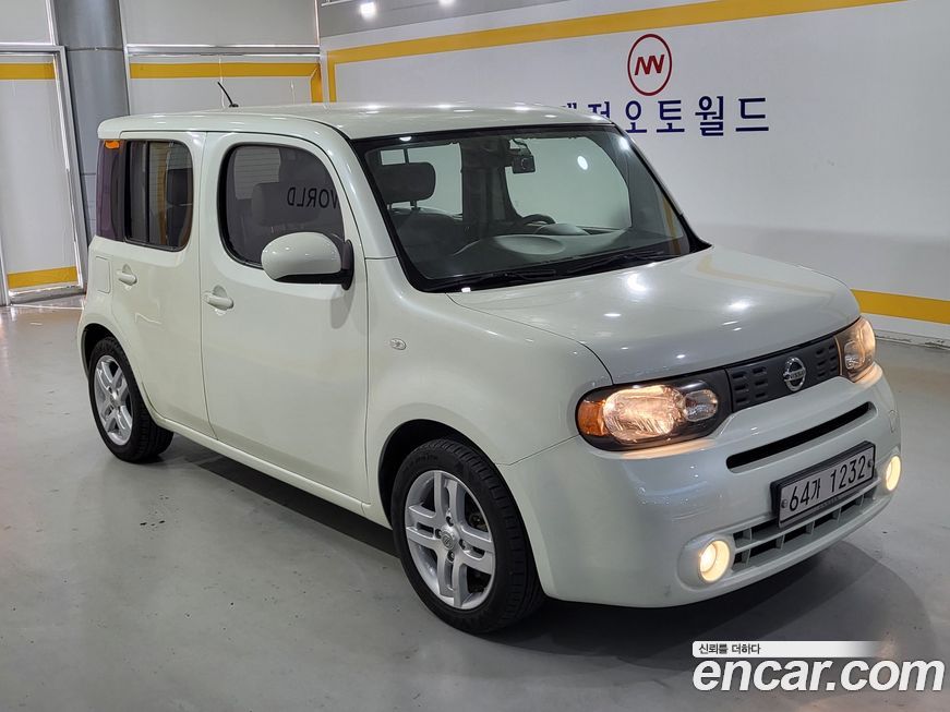 Nissan Cube 2011