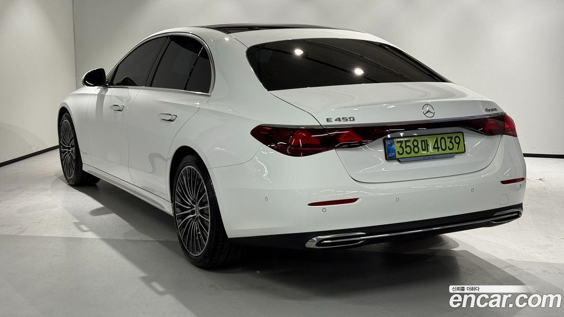 Mercedes-Benz E-Class 2025