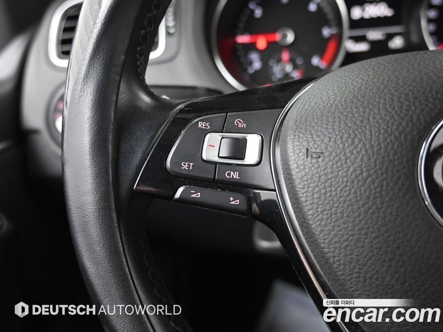 Volkswagen Polo 2015