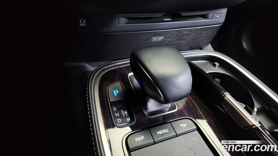 Lexus LS 2022