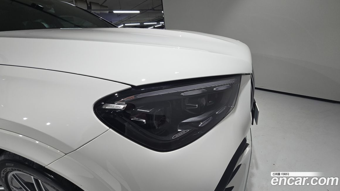 Mercedes-Benz GLE-Class 2025