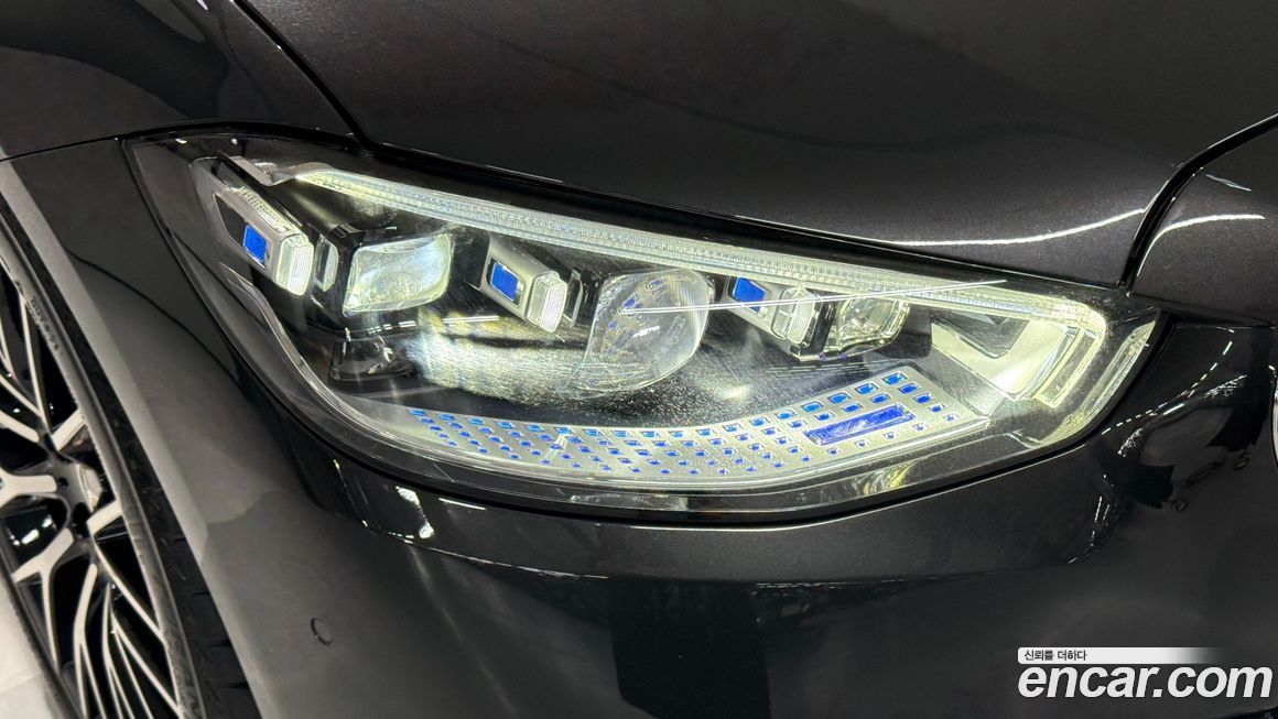 Mercedes-Benz S-Class 2025