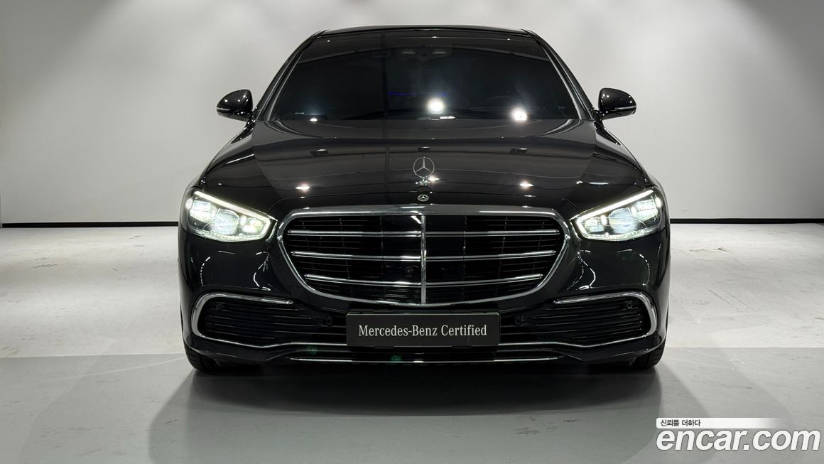 Mercedes-Benz S-Class 2025