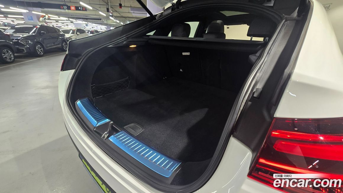 Mercedes-Benz GLE-Class 2025