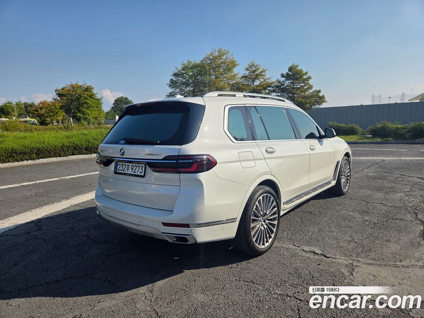 BMW X7 2025
