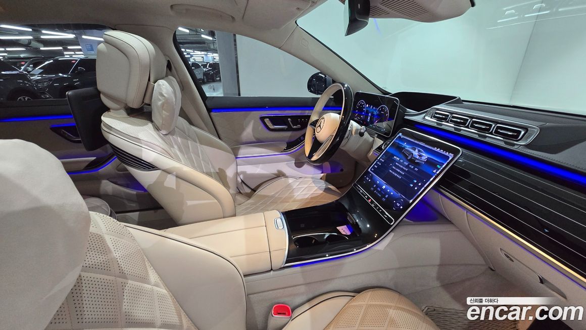 Mercedes-Benz S-Class 2025