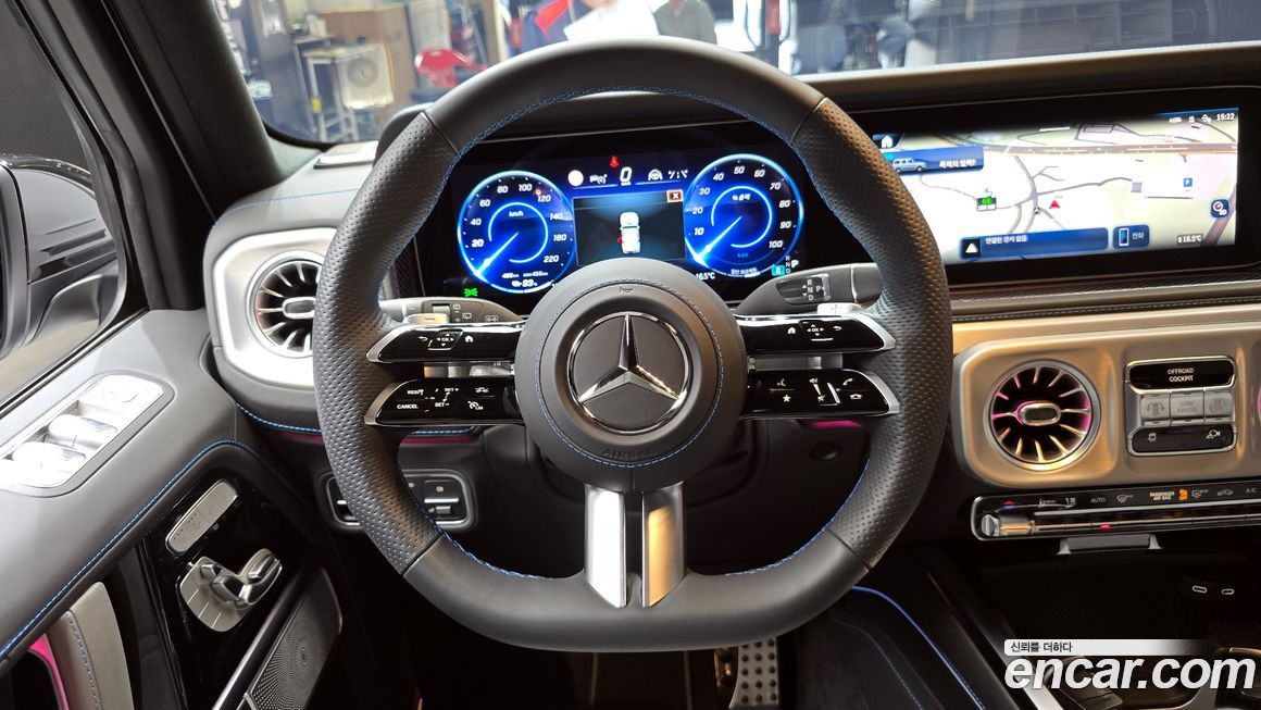 Mercedes-Benz G-Class 2025