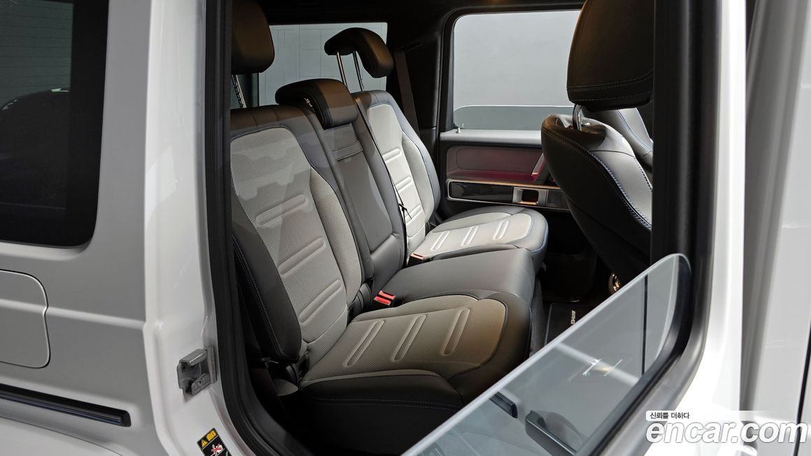 Mercedes-Benz G-Class 2025