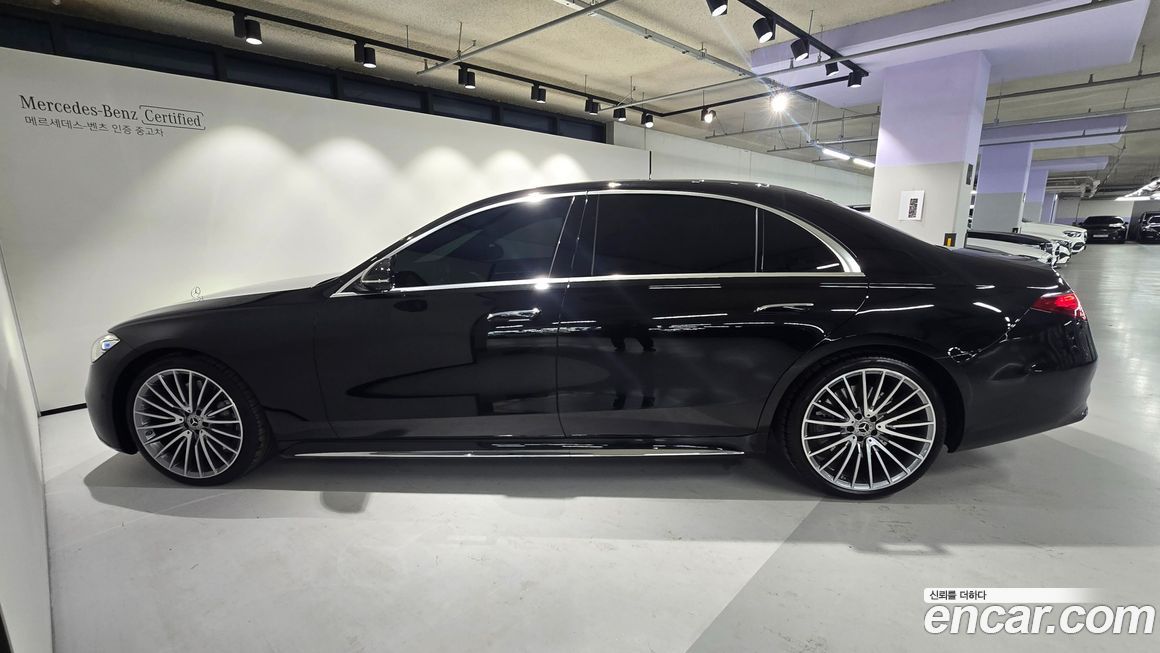 Mercedes-Benz S-Class 2025