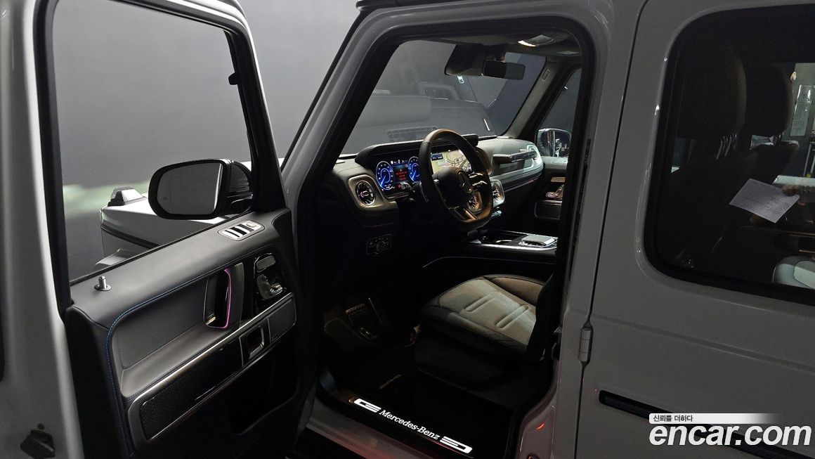 Mercedes-Benz G-Class 2025