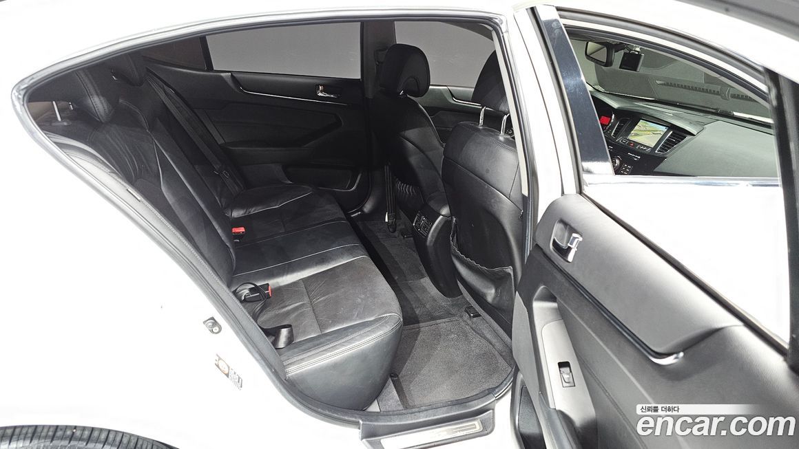 Kia K7 2011