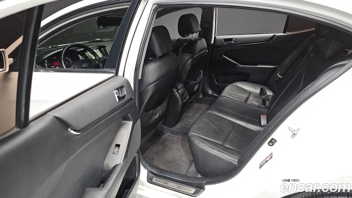 Kia K7 2011