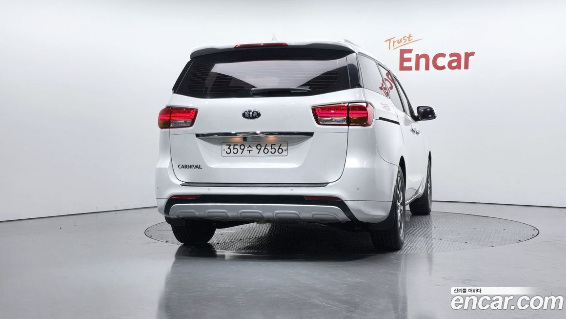Kia Canival 2018