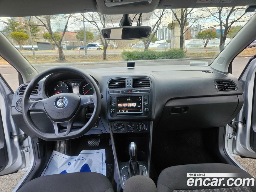 Volkswagen Polo 2016