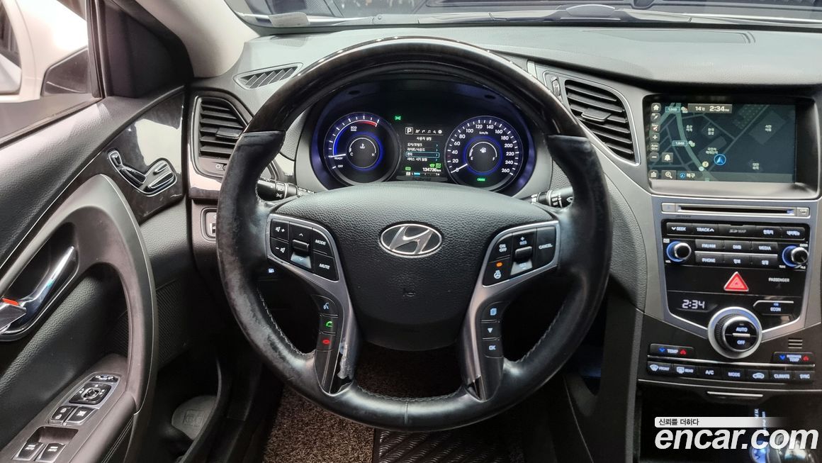 Hyundai Grandeur 2016