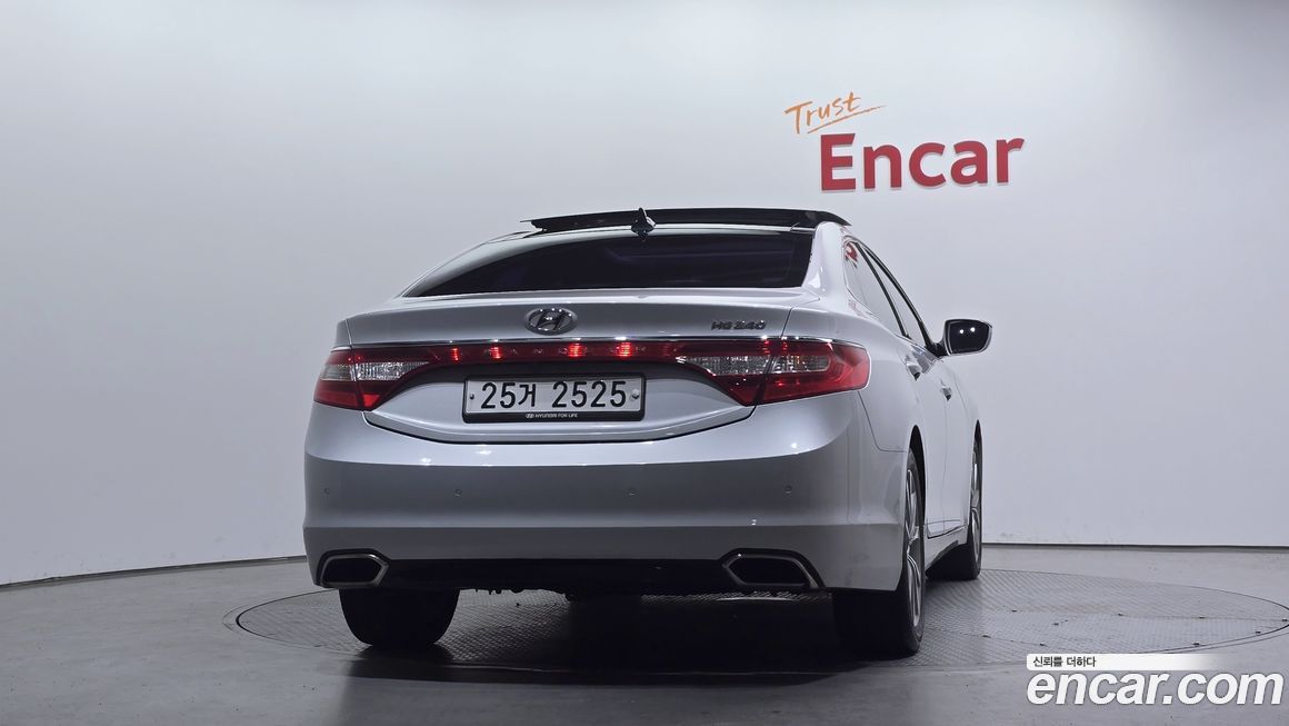 Hyundai Grandeur 2015