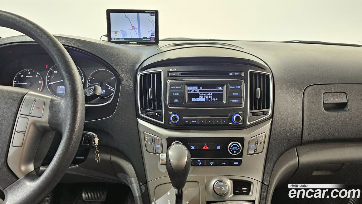 Hyundai Starex 2016