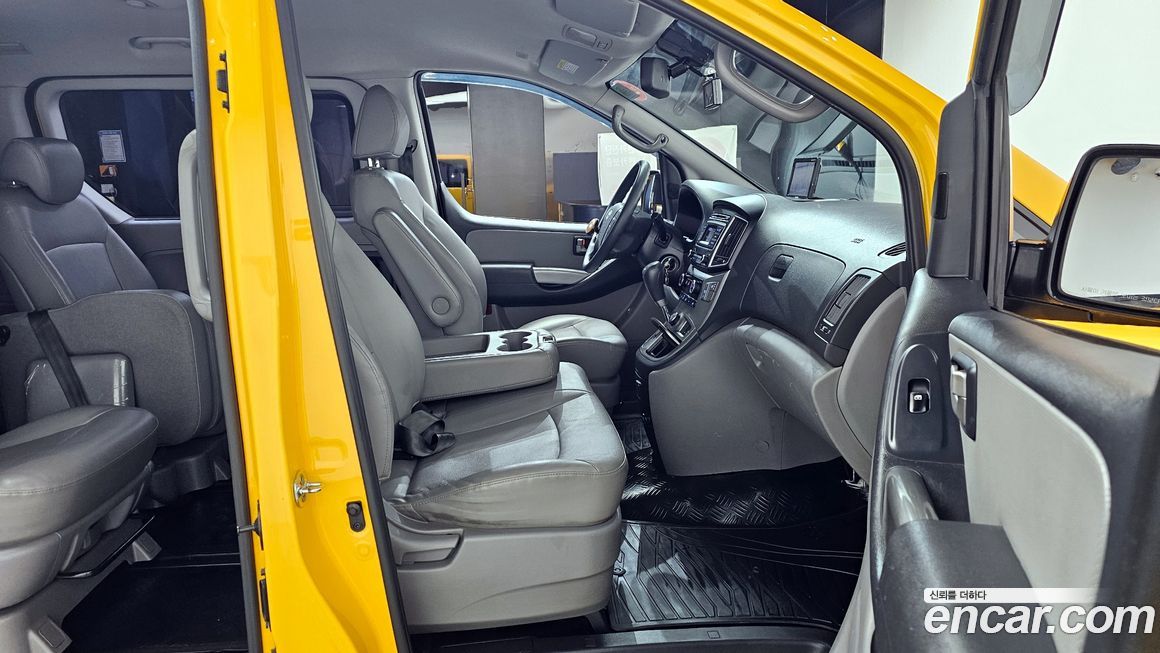 Hyundai Starex 2016