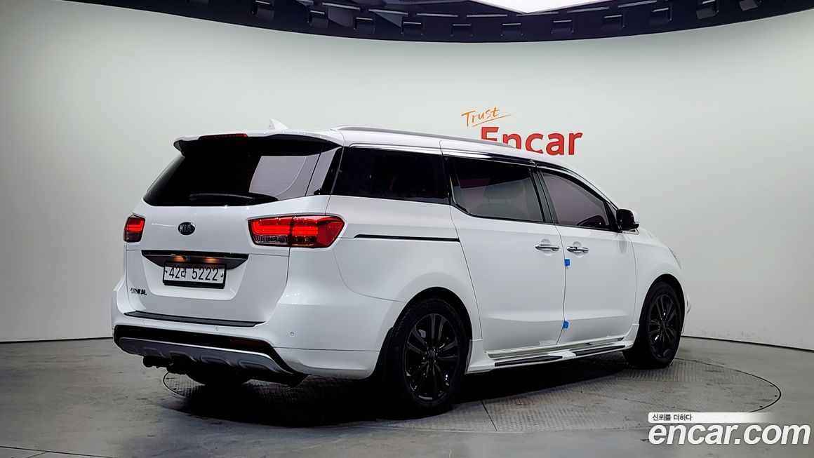Kia Canival 2018