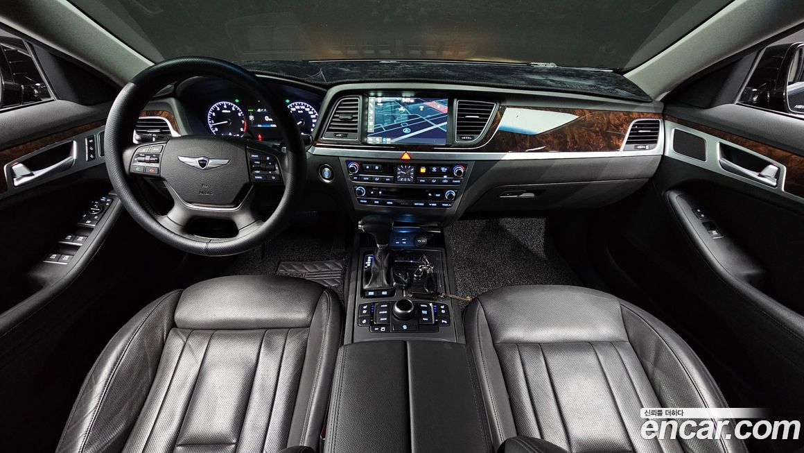 Hyundai Genesis 2016