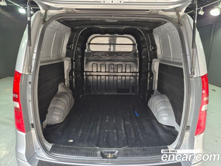 Hyundai Starex 2021