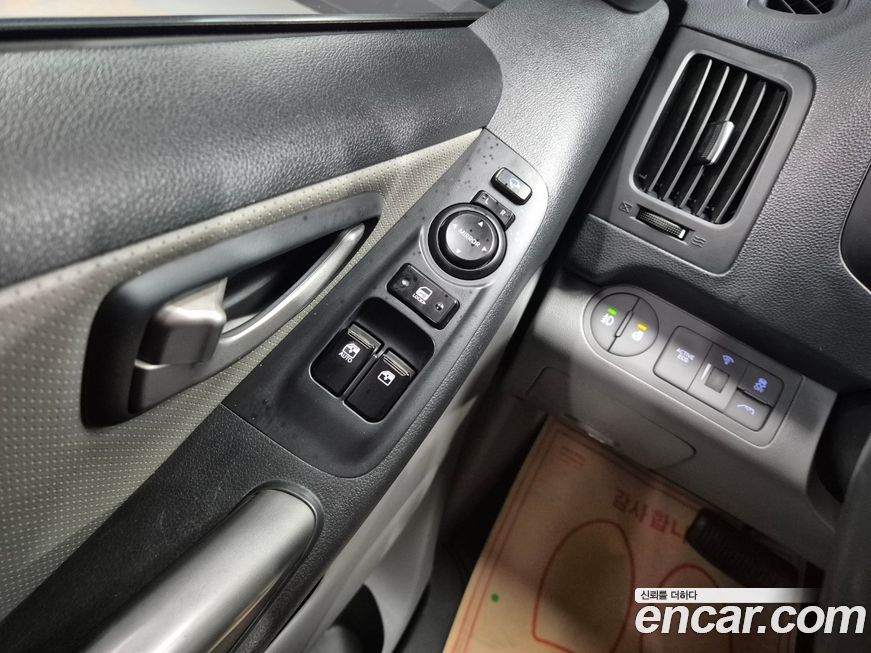Hyundai Starex 2021