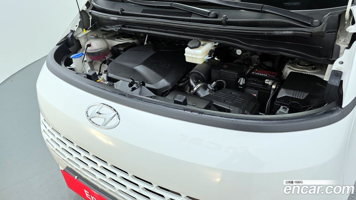 Hyundai Staria 2022