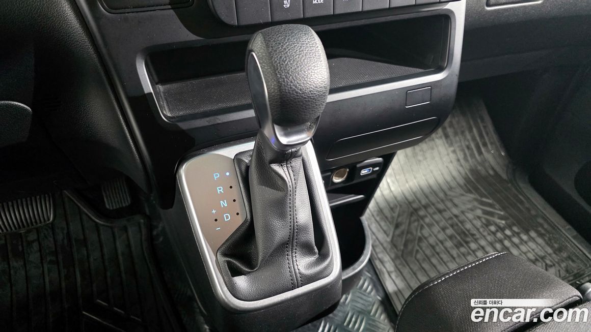 Hyundai Staria 2022