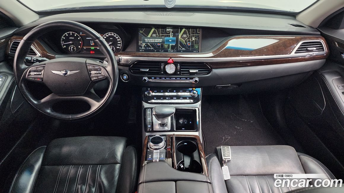 Genesis EQ900 2018