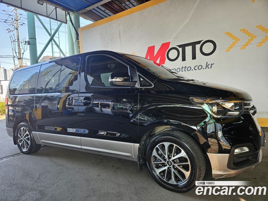 Hyundai Starex 2019