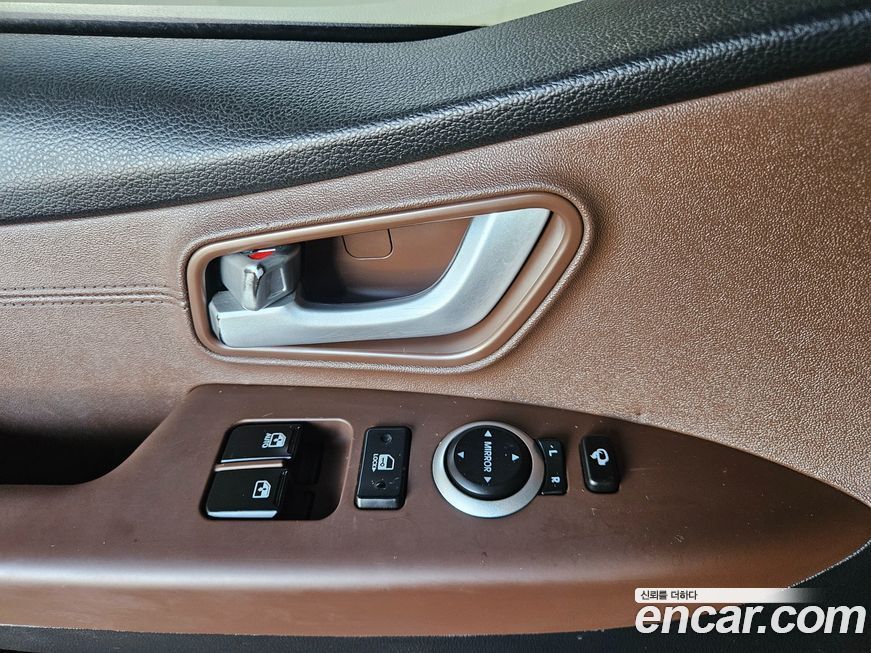 Hyundai Starex 2019