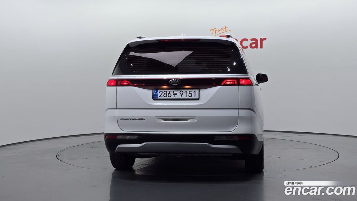 Kia Canival 2021