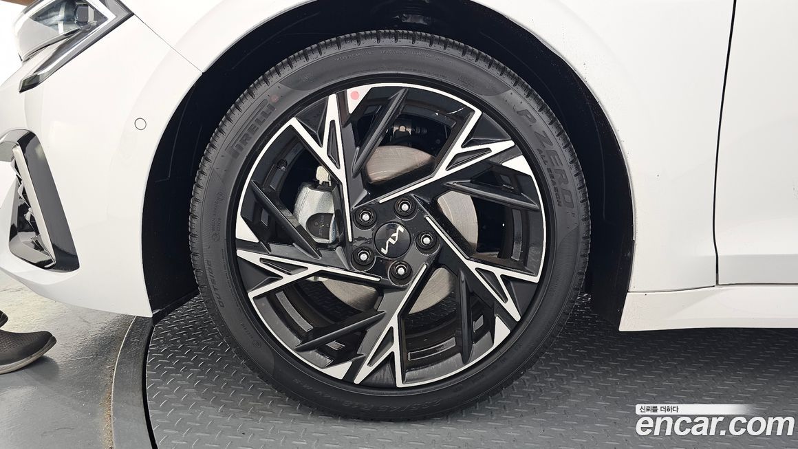 Kia K5 2025