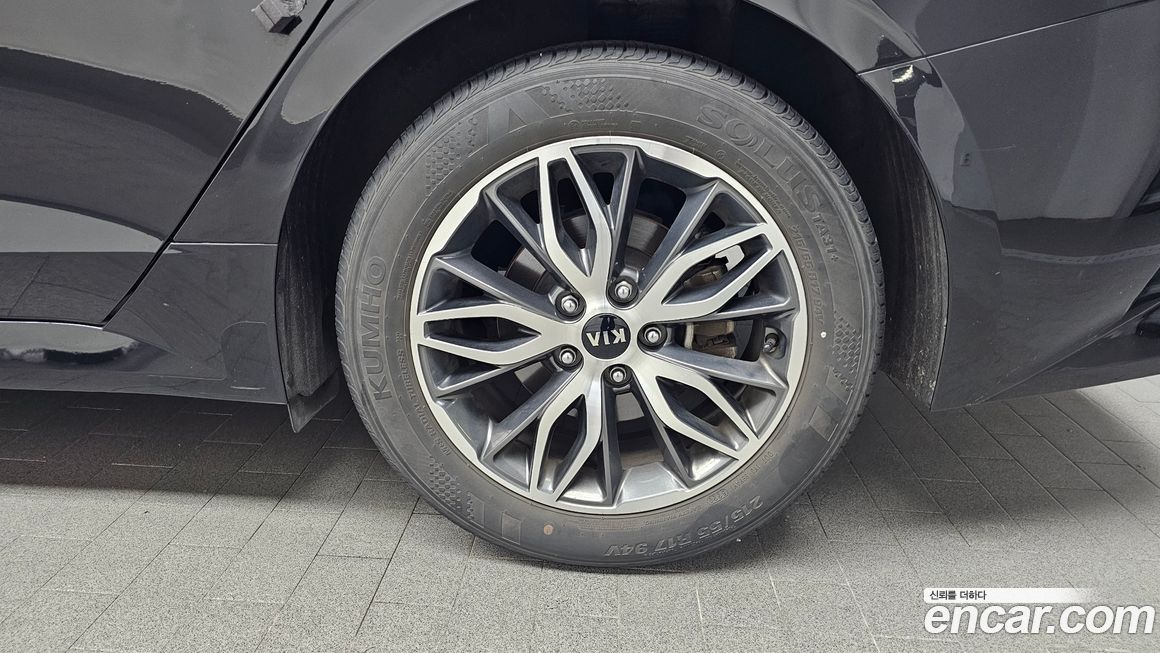 Kia K5 2021