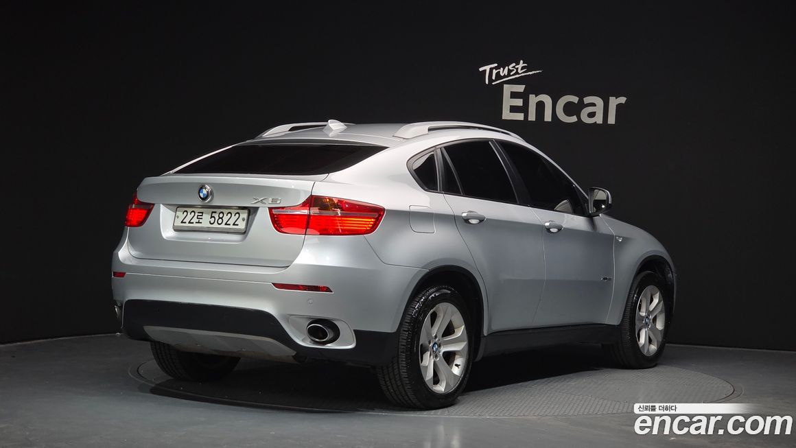 BMW X6 2011